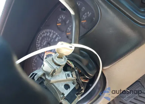 2003 Chevrolet Silverado 1500 from USA, damaged, VIN 1GCEC14X33Z240024